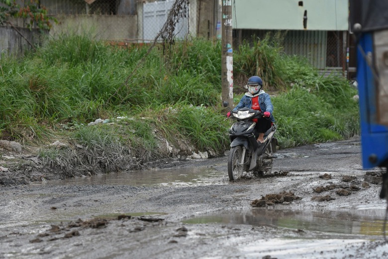 Đồng Nai: Yêu cầu chủ đầu tư sớm sửa "cung đường đau khổ" nối QL1- Ảnh 2. Đồng Nai: Yêu cầu chủ đầu tư sớm sửa "cung đường đau khổ" nối QL1- Ảnh 2.