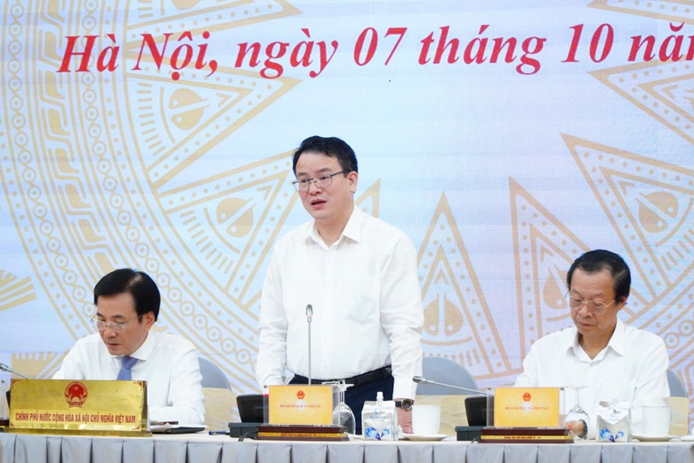 Phấn đấu tăng trưởng GDP năm 2024 khoảng tr&ecirc;n 7%- Ảnh 1.