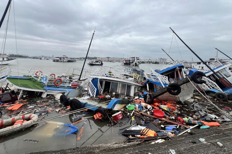 T&agrave;i sản tiền tỷ ng&acirc;m dưới biển, chủ t&agrave;u thuyền bị đắm ở Quảng Ninh mong được hỗ trợ- Ảnh 1.