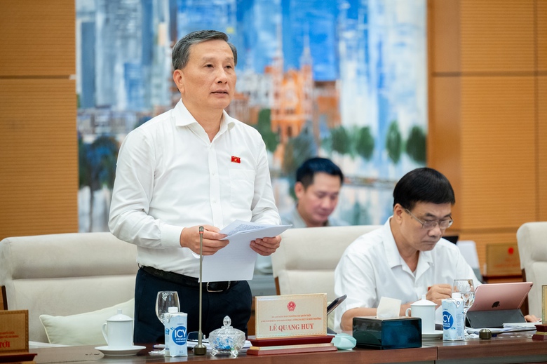 Đề xuất miễn học ph&iacute; cho con gi&aacute;o vi&ecirc;n- Ảnh 4.