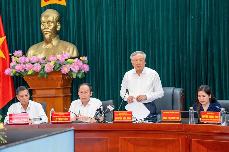 Ph&oacute; thủ tướng: Hải Ph&ograve;ng cần "c&uacute; h&iacute;ch" để bứt ph&aacute;- Ảnh 1.