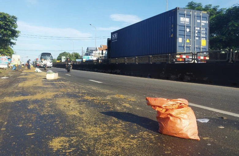 V&igrave; sao nhiều người đi xe m&aacute;y bất ngờ ng&atilde; khi qua quốc lộ 1 Đồng Nai?- Ảnh 1.