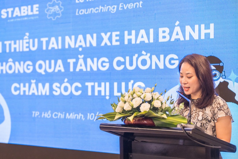 Giảm tai nạn xe máy qua tăng cường chăm sóc thị lực- Ảnh 1. Giảm tai nạn xe máy qua tăng cường chăm sóc thị lực- Ảnh 1.