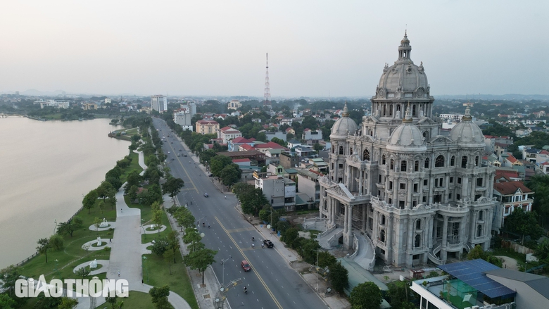 Cận cảnh l&acirc;u đ&agrave;i của đại gia xăng dầu ở Ph&uacute; Thọ nợ thuế- Ảnh 10.