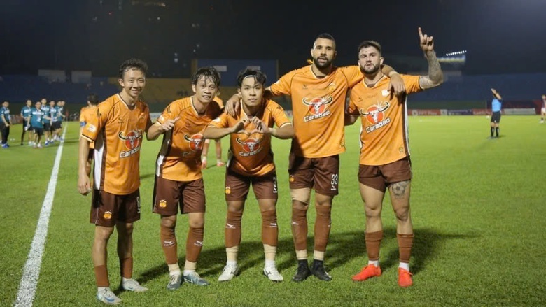 V&igrave; th&agrave;nh t&iacute;ch, đội b&oacute;ng nh&agrave; bầu Đức sẵn s&agrave;ng vứt bỏ "niềm tự h&agrave;o"?- Ảnh 1.