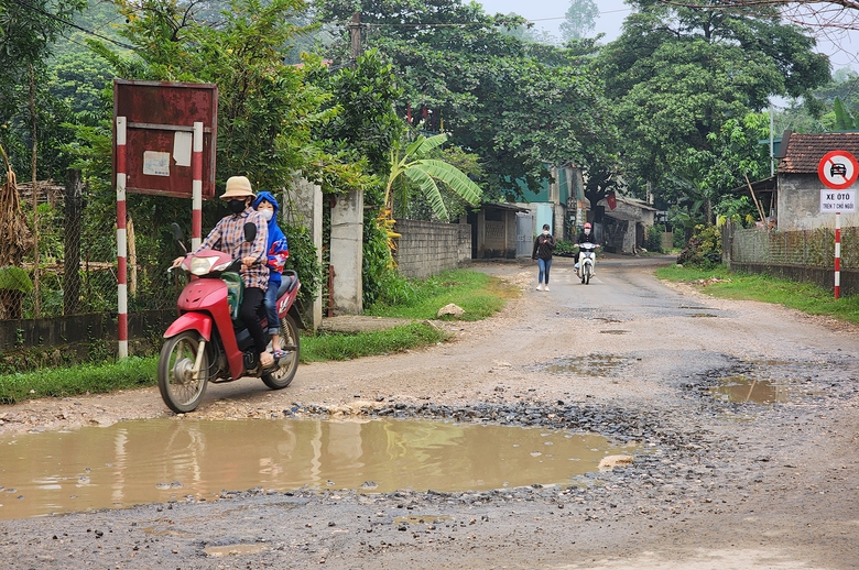 Hòa Bình: Dân bất an vì đoàn xe chở cát lậu quần thảo- Ảnh 4. Hòa Bình: Dân bất an vì đoàn xe chở cát lậu quần thảo- Ảnh 4.