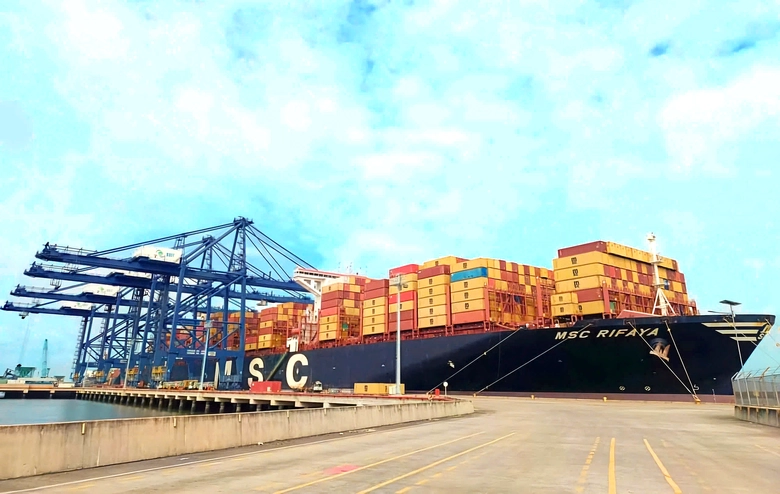 Mở đường đưa tàu lớn vào cảng Cái Mép- Ảnh 1. Mở đường đưa tàu lớn vào cảng Cái Mép- Ảnh 1.