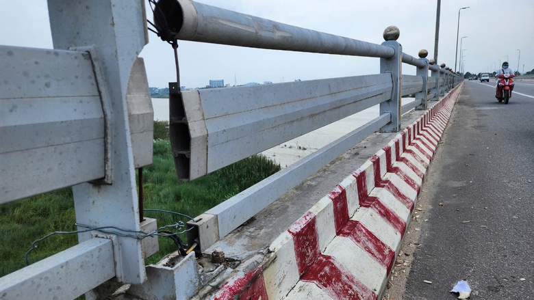 Cầu Trà Khúc 2 vận hành ra sao sau hai tháng hoạt động trở lại?- Ảnh 4. Cầu Trà Khúc 2 vận hành ra sao sau hai tháng hoạt động trở lại?- Ảnh 4.