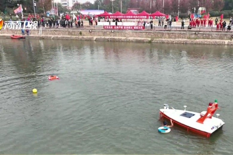 Trung Quốc phát triển robot AI tự động cứu người trên sông- Ảnh 1. Trung Quốc phát triển robot AI tự động cứu người trên sông- Ảnh 1.