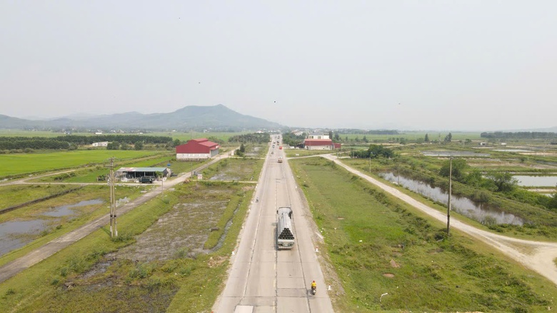 Gần 70 tỷ thảm lại 3km quốc lộ 1A đoạn qua H&agrave; Tĩnh- Ảnh 1.