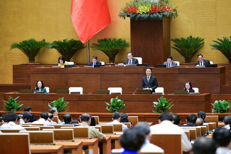 Bộ trưởng Bộ C&ocirc;ng an: C&oacute; tin giả g&acirc;y thiệt hại h&agrave;ng ngh&igrave;n tỷ đồng- Ảnh 2.