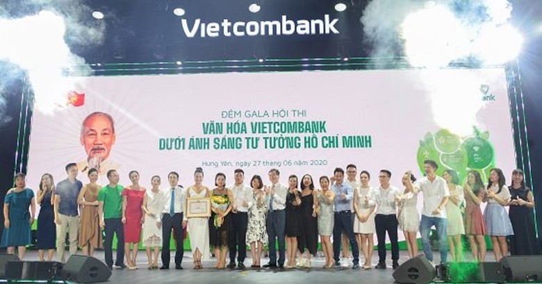 Đảng bộ Vietcombank triển khai hiệu quả c&ocirc;ng t&aacute;c x&acirc;y dựng văn h&oacute;a c&ocirc;ng sở- Ảnh 4.