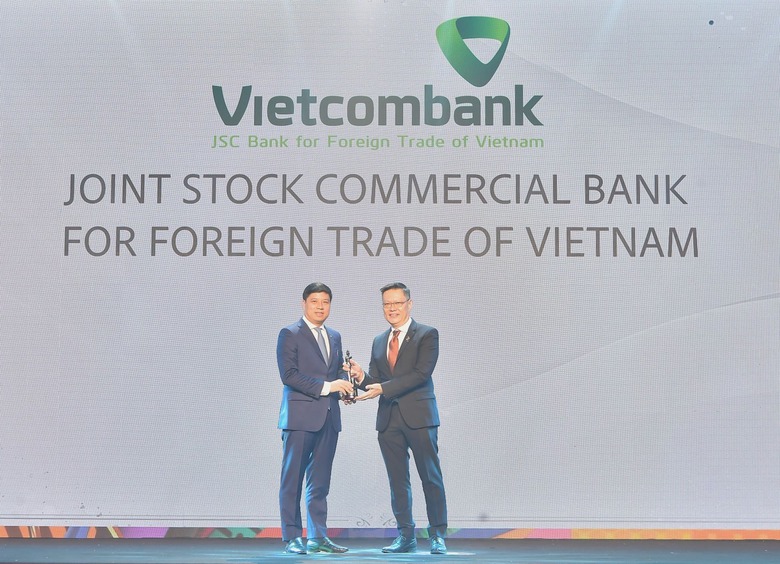 Đảng bộ Vietcombank triển khai hiệu quả c&ocirc;ng t&aacute;c x&acirc;y dựng văn h&oacute;a c&ocirc;ng sở- Ảnh 5.