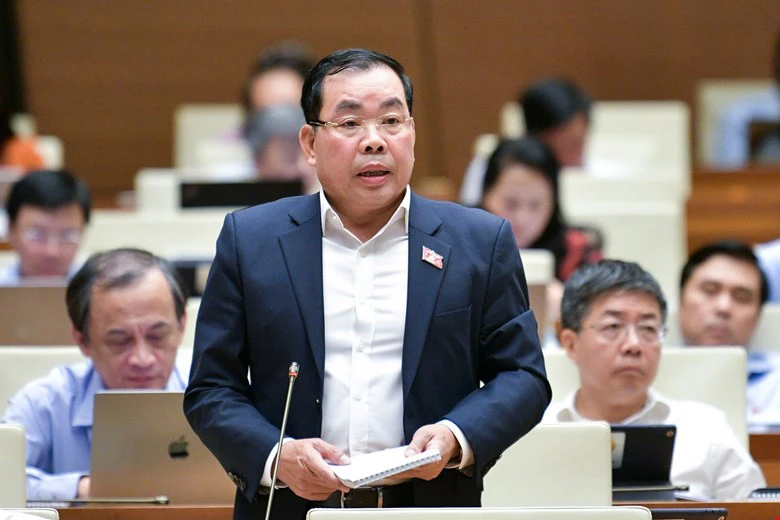 Bộ trưởng Nguyễn Mạnh H&ugrave;ng: T&ocirc;i đi thay k&iacute;nh cận cũng bị hỏi t&ecirc;n, nghề nghiệp- Ảnh 3.