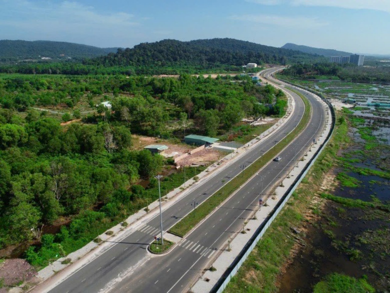 Ki&ecirc;n Giang định hướng thu h&uacute;t đầu tư một số ng&agrave;nh trong năm 2025- Ảnh 1.