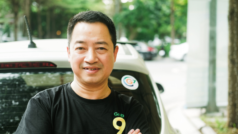 U60 tìm lại đam mê tuổi trẻ sau 8 năm chạy Grab- Ảnh 2. U60 tìm lại đam mê tuổi trẻ sau 8 năm chạy Grab- Ảnh 2.