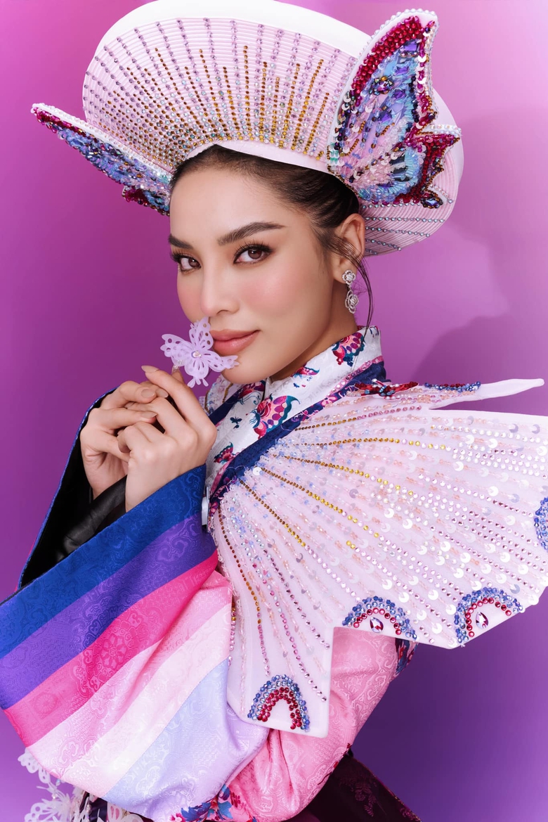 Hoa hậu Kỳ Duy&ecirc;n lựa chọn "Ngọc Điệp Kỳ Nam" cho Trang phục D&acirc;n tộc Miss Universe 2024- Ảnh 7.
