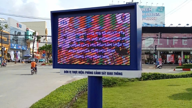 CSGT Bạc Li&ecirc;u đa dạng h&igrave;nh thức tuy&ecirc;n truyền ATGT- Ảnh 3.