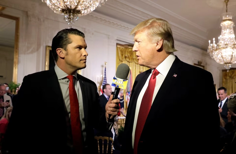 &Ocirc;ng Trump bất ngờ chọn người dẫn chương tr&igrave;nh l&agrave;m Bộ trưởng Quốc ph&ograve;ng- Ảnh 1.