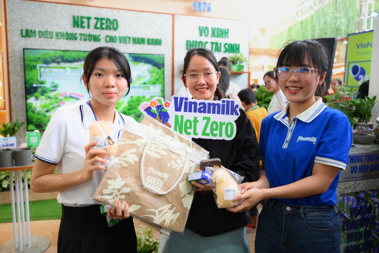 Các bạn trẻ hào hứng với trải nghiệm “Siêu xanh, siêu xinh” đến từ Vinamilk- Ảnh 2. Các bạn trẻ hào hứng với trải nghiệm “Siêu xanh, siêu xinh” đến từ Vinamilk- Ảnh 2.