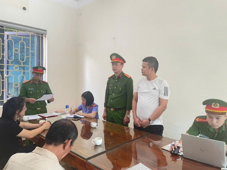 Bắt gi&aacute;m đốc doanh nghiệp ở H&agrave; Giang mua b&aacute;n h&oacute;a đơn khống- Ảnh 1.