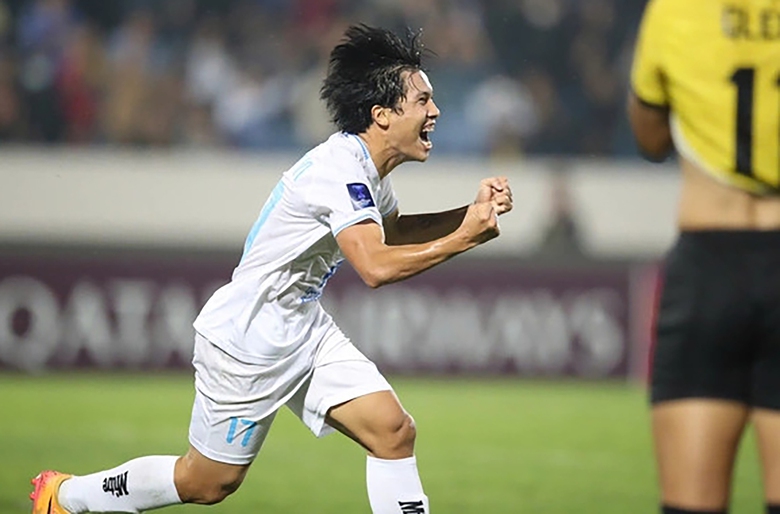 &ldquo;Cơn lốc đường bi&ecirc;n&rdquo; Văn Vĩ v&agrave; chuyện hoa nở muộn- Ảnh 1.