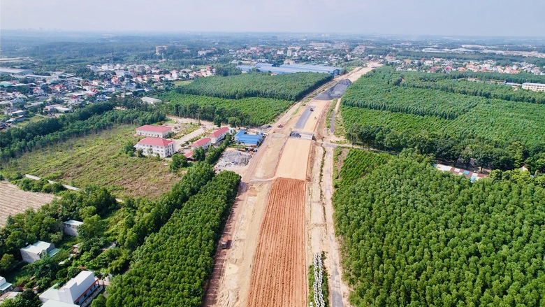 Nỗ lực th&ocirc;ng xe cao tốc Bi&ecirc;n H&ograve;a - Vũng T&agrave;u đoạn 3 v&agrave;o 30/4/2025- Ảnh 7.