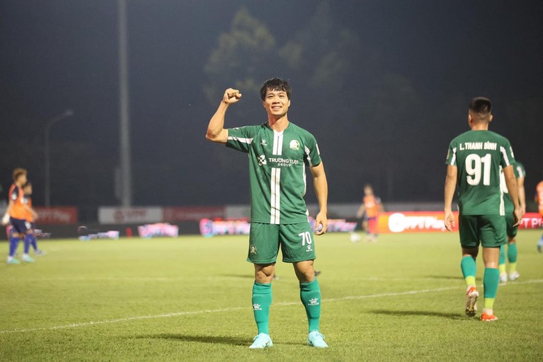 C&ocirc;ng Phượng tỏa s&aacute;ng ở giải hạng Nhất, HLV Kim Sang-sik c&oacute; "xi&ecirc;u l&ograve;ng"?- Ảnh 1.