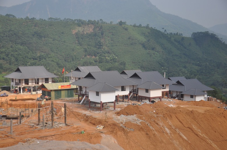 Người d&acirc;n L&agrave;ng Nủ h&aacute;o hức chờ về nh&agrave; mới- Ảnh 1.