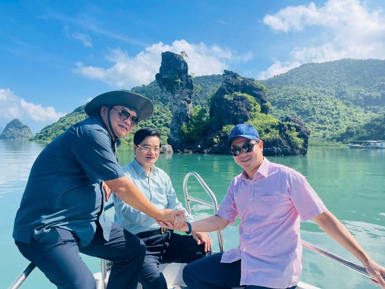 Quảng Ninh đánh thức tiềm năng vịnh Bái Tử Long- Ảnh 1. Quảng Ninh đánh thức tiềm năng vịnh Bái Tử Long- Ảnh 1.