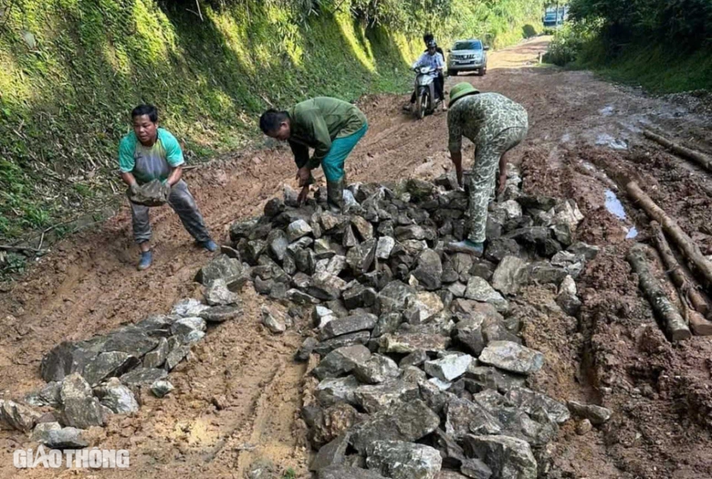 Dân khổ vì đường tỉnh ở Bắc Kạn như "ruộng cày"- Ảnh 11. Dân khổ vì đường tỉnh ở Bắc Kạn như "ruộng cày"- Ảnh 11.