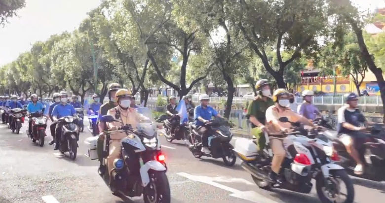 Sinh viên Học viện Hàng không Việt Nam sôi nổi tìm hiểu Luật Trật tự, ATGT đường bộ- Ảnh 11. Sinh viên Học viện Hàng không Việt Nam sôi nổi tìm hiểu Luật Trật tự, ATGT đường bộ- Ảnh 11.