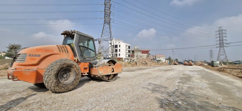 Đường liên kết vùng, nối Bắc Giang với Thái Nguyên và Vĩnh Phúc sắp hoàn thành- Ảnh 15. Đường liên kết vùng, nối Bắc Giang với Thái Nguyên và Vĩnh Phúc sắp hoàn thành- Ảnh 15.