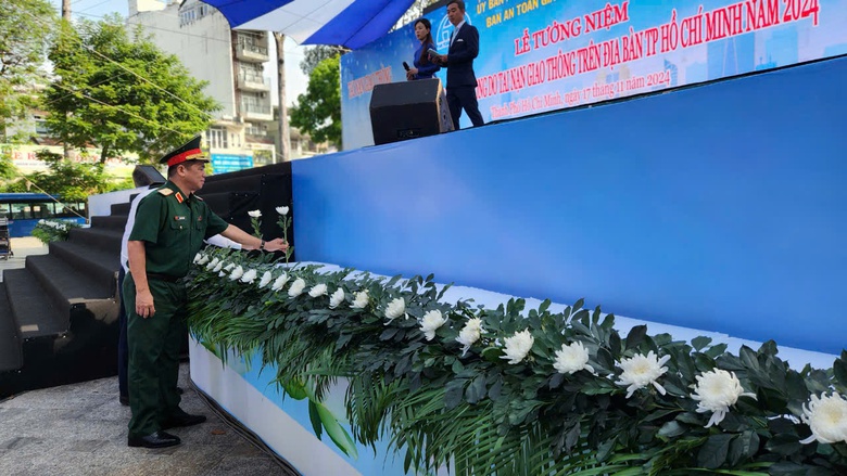 H&atilde;y đi chậm lại v&igrave; tương lai trẻ thơ- Ảnh 4.