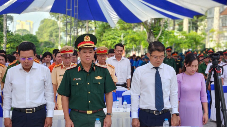 H&atilde;y đi chậm lại v&igrave; tương lai trẻ thơ- Ảnh 3.