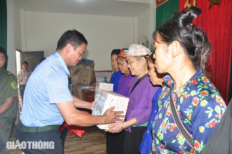 Ấm &aacute;p ng&agrave;y hội Đại đo&agrave;n kết to&agrave;n d&acirc;n tộc ở L&agrave;ng Nủ- Ảnh 4.