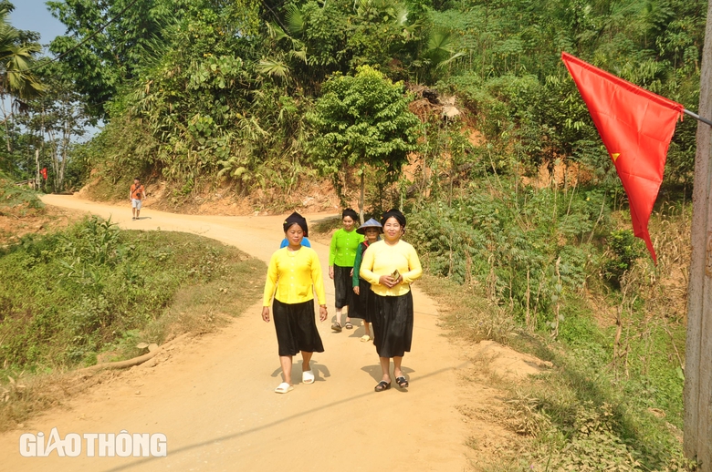 Ấm &aacute;p ng&agrave;y hội Đại đo&agrave;n kết to&agrave;n d&acirc;n tộc ở L&agrave;ng Nủ- Ảnh 2.