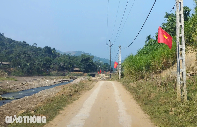 Ấm &aacute;p ng&agrave;y hội Đại đo&agrave;n kết to&agrave;n d&acirc;n tộc ở L&agrave;ng Nủ- Ảnh 3.