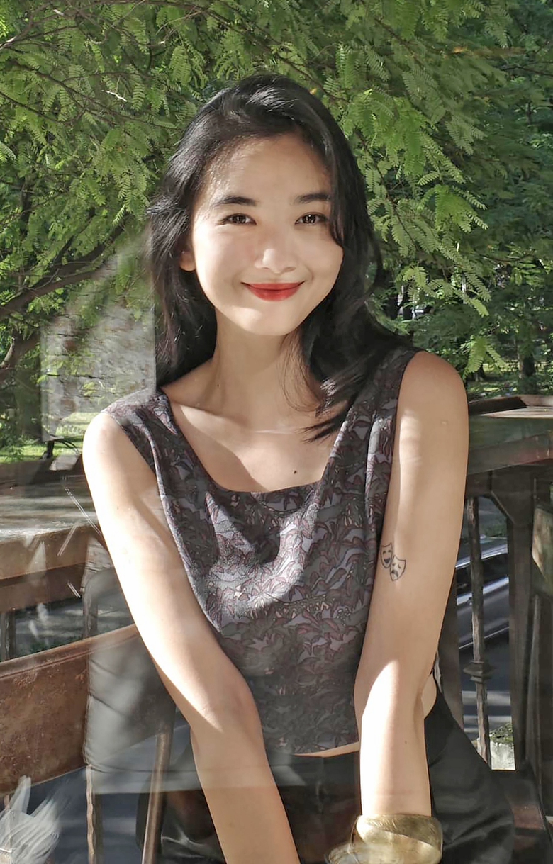 Diễn vi&ecirc;n Ngọc Xu&acirc;n: T&ocirc;i lu&ocirc;n giữ một đ&ocirc;i ch&acirc;n chạm đất- Ảnh 4.