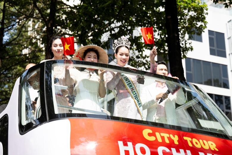 Vừa trở về, Hoa hậu Quốc tế Thanh Thủy đã muốn mang nguồn nước sạch đến cho bà con- Ảnh 8. Vừa trở về, Hoa hậu Quốc tế Thanh Thủy đã muốn mang nguồn nước sạch đến cho bà con- Ảnh 8.