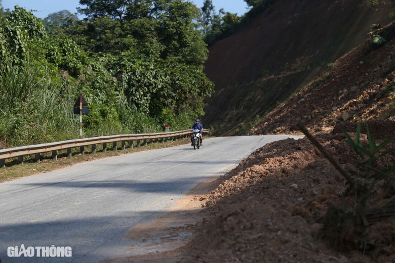 V&igrave; sao h&agrave;ng loạt điểm sạt lở ở Bắc Kạn chưa được khắc phục?- Ảnh 1.
