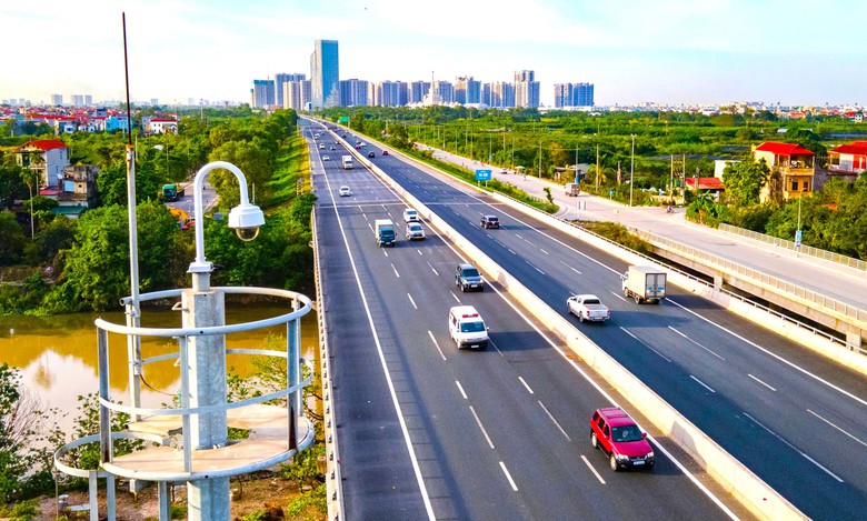 Hệ thống giao th&ocirc;ng th&ocirc;ng minh tr&ecirc;n cao tốc H&agrave; Nội - Hải Ph&ograve;ng hiện đại cỡ n&agrave;o?- Ảnh 1.
