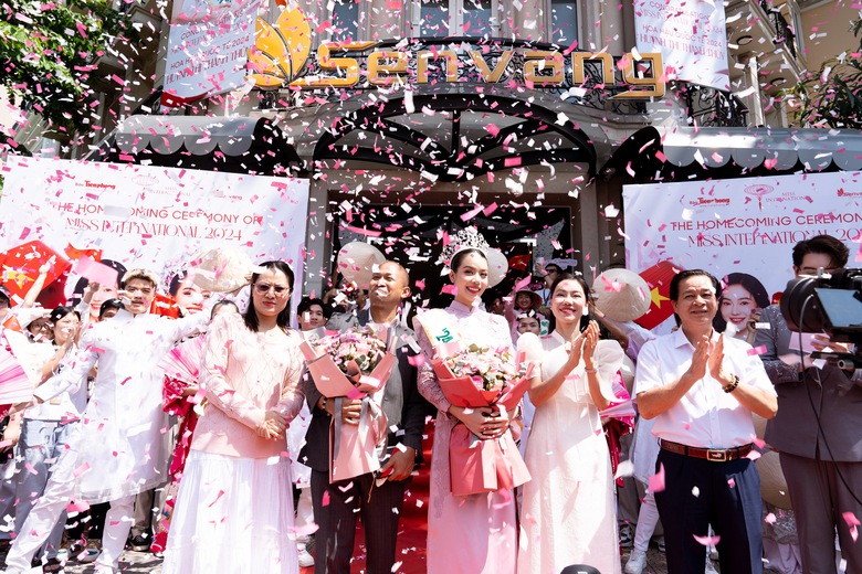 Vừa trở về, Hoa hậu Quốc tế Thanh Thủy đã muốn mang nguồn nước sạch đến cho bà con- Ảnh 16. Vừa trở về, Hoa hậu Quốc tế Thanh Thủy đã muốn mang nguồn nước sạch đến cho bà con- Ảnh 16.