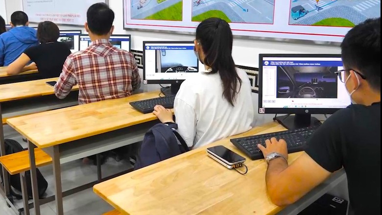 Hiệu quả lớn từ thi l&aacute;i xe &ocirc; t&ocirc; tr&ecirc;n phần mềm m&ocirc; phỏng- Ảnh 1.