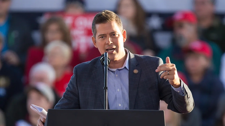 &Ocirc;ng Trump chọn người dẫn chương tr&igrave;nh Sean Duffy l&agrave;m Bộ trưởng Giao th&ocirc;ng Mỹ- Ảnh 1.