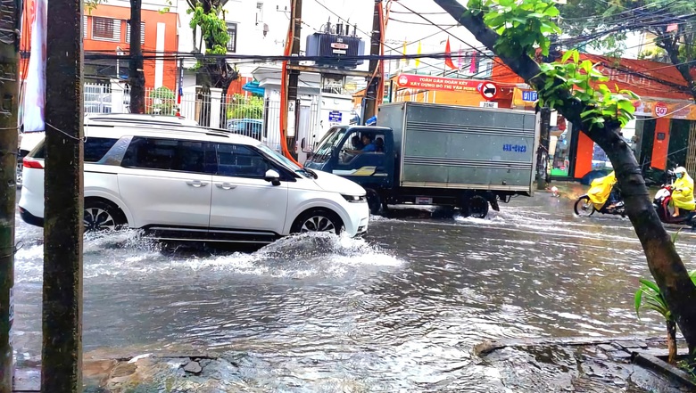Đ&agrave; Nẵng: Hơn 280 tỷ cải tạo hệ thống tho&aacute;t nước, c&aacute;p ngầm- Ảnh 1.