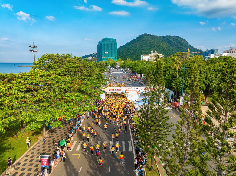 Giải chạy Marathon quốc tế Strong Vietnam tạo cảnh tượng chưa từng c&oacute; tại TP Vũng T&agrave;u- Ảnh 22.