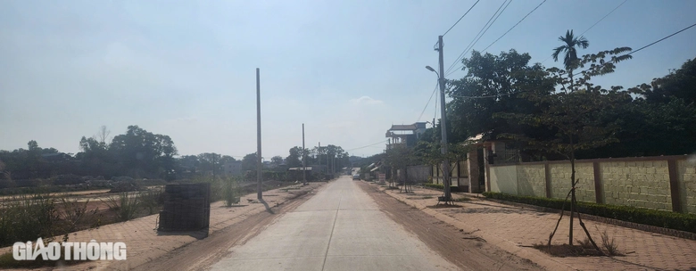 Thái Nguyên: Người dân khốn khổ vì bụi do xe chở đất phục vụ dự án- Ảnh 4. Thái Nguyên: Người dân khốn khổ vì bụi do xe chở đất phục vụ dự án- Ảnh 4.