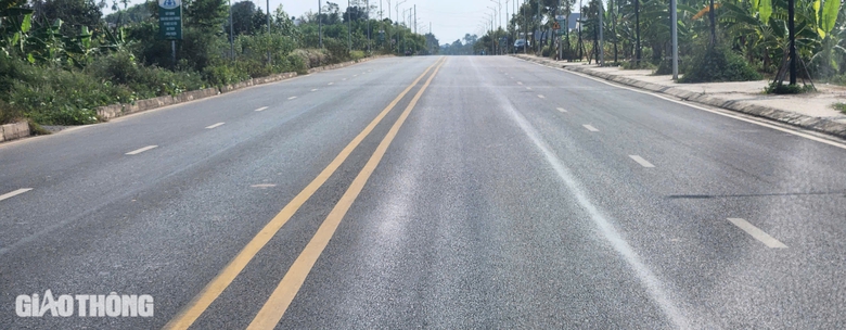 Đường trăm tỷ ở Thái Nguyên xuất hiện vệt lún sâu 10cm sau hơn một năm sử dụng- Ảnh 6. Đường trăm tỷ ở Thái Nguyên xuất hiện vệt lún sâu 10cm sau hơn một năm sử dụng- Ảnh 6.