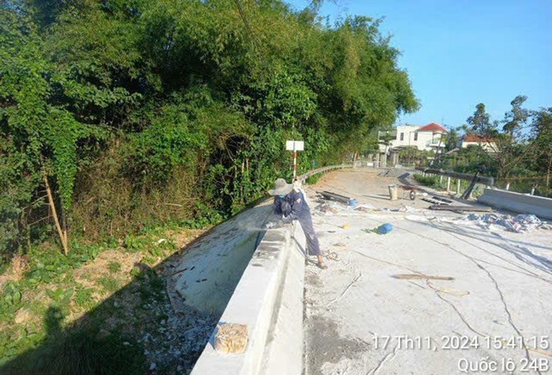 Đua tiến độ ho&agrave;n th&agrave;nh sửa chữa loạt cầu tr&ecirc;n quốc lộ qua Quảng Ng&atilde;i trước Tết- Ảnh 4.